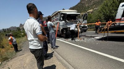 Niğde’nin Ulukışla ilçesinde yaşanan olayda iki aracın karıştığı trafik kazasında