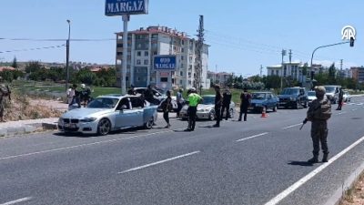 Kayseri'de Emniyet Müdürlüğü tarafından düzenlenen "huzur operasyonu"nda 24 bin 400