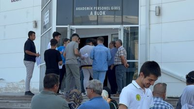 Üniversite sınavlarının ilk oturumu olan Temel Yeterlilik Testi (TYT), Aksaray’da