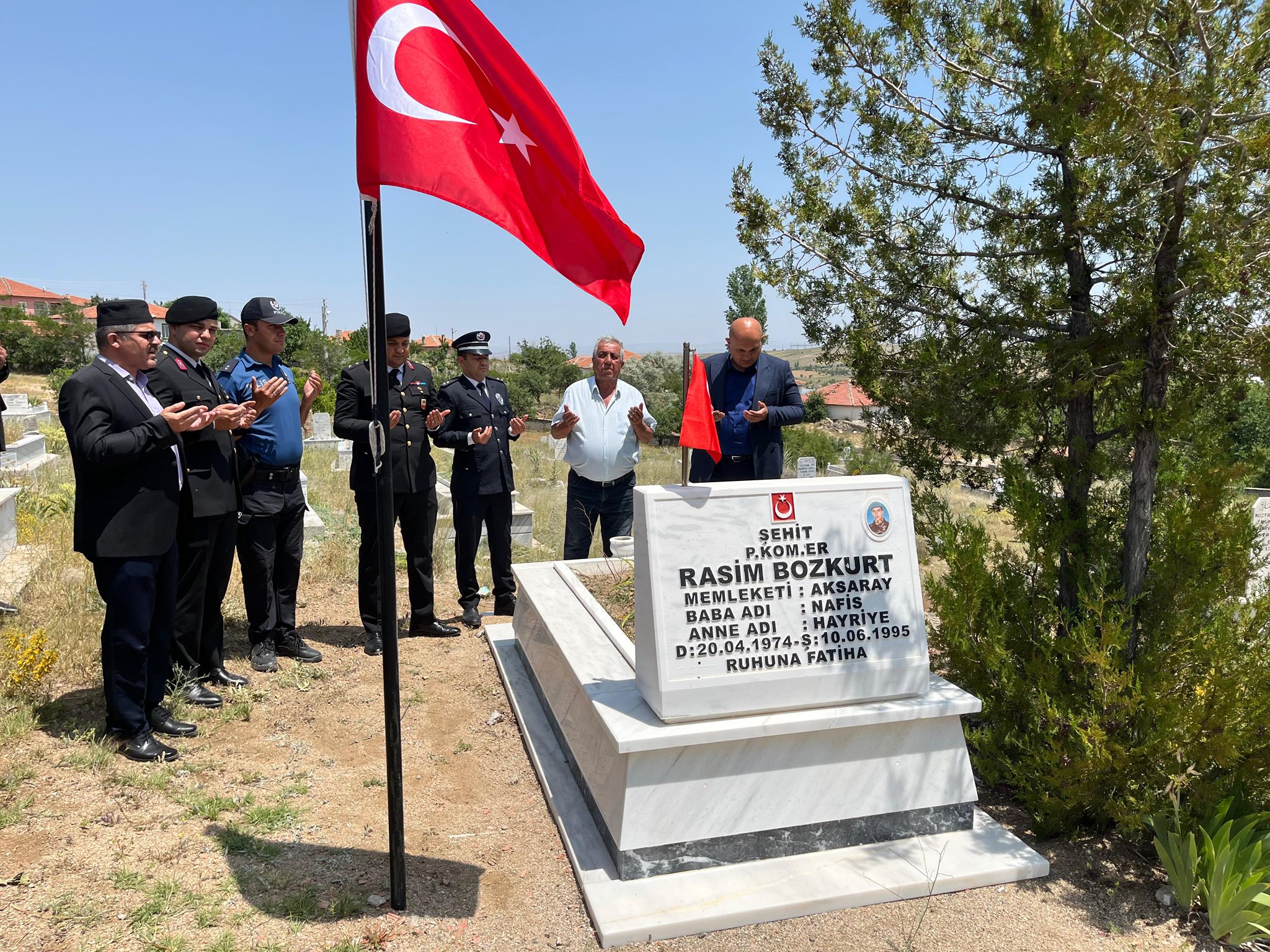 Ağaçörenli şehitler mezarları başında anıldı