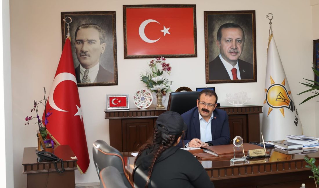 AK Parti Aksaray Merkez İlçe Başkanı Muammer Gür, halkla doğrudan
