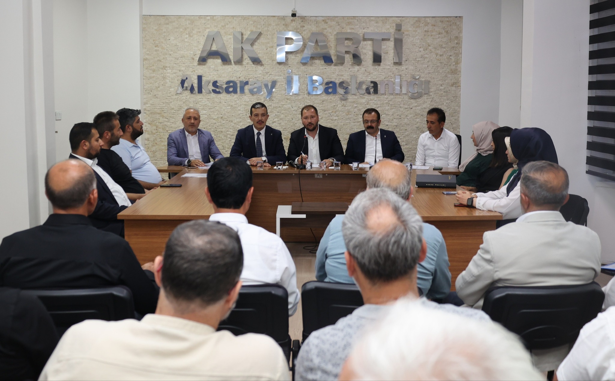 AK Parti Aksaray İl Başkanlığı, teşkilat çalışmalarını sürdürüyor. Bu kapsamda