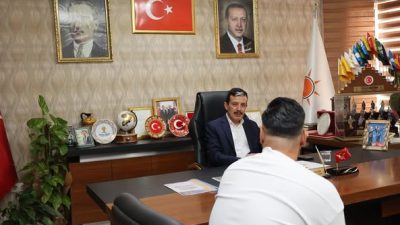 AK Parti Aksaray İl Başkanı Hamza Aktürk vatandaşlarla bir araya