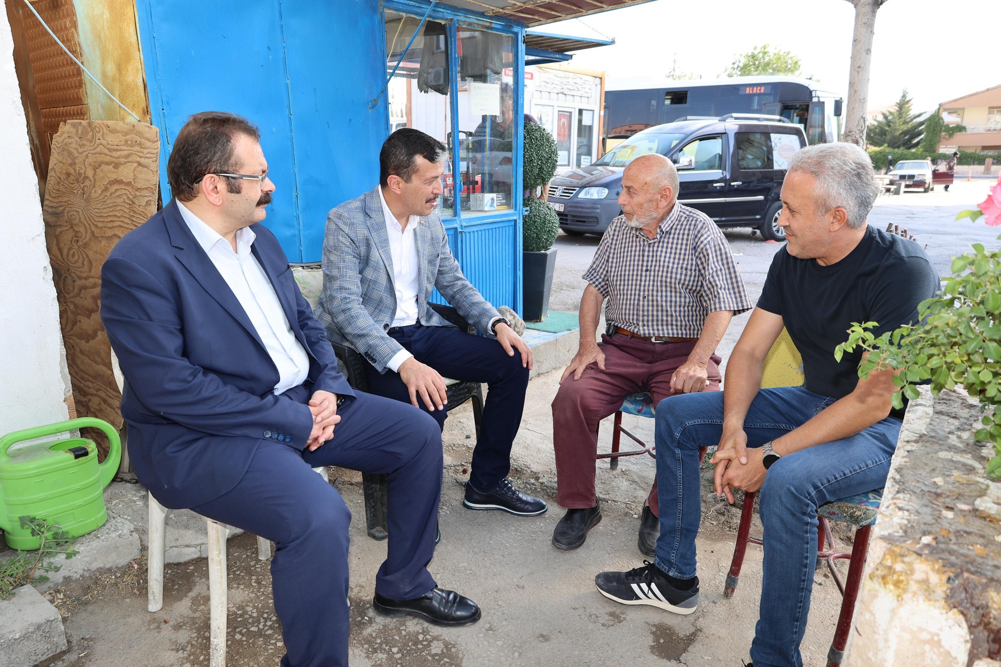 AK Parti Aksaray İl Başkanı Hamza Aktürk ve beraberindeki şehir