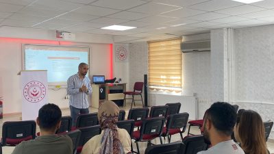 Aksaray’da Aile Yılı etkinlikleri çerçevesinde, gençlerin evliliğe bilinçli ve sağlam