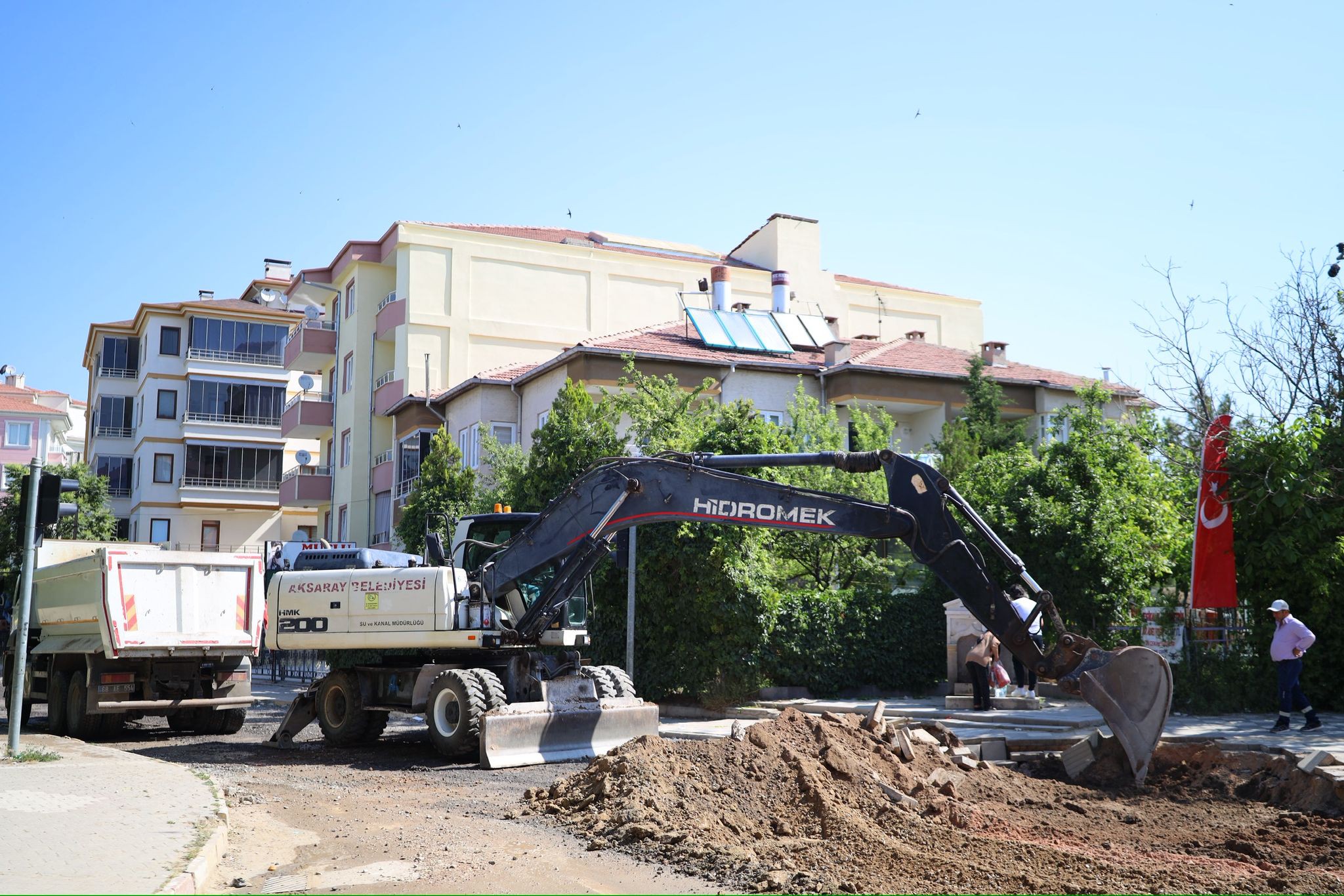 Aksaray Belediyesi tarafından şehir içerisinde devam eden çalışmalar kapsamında Büyük