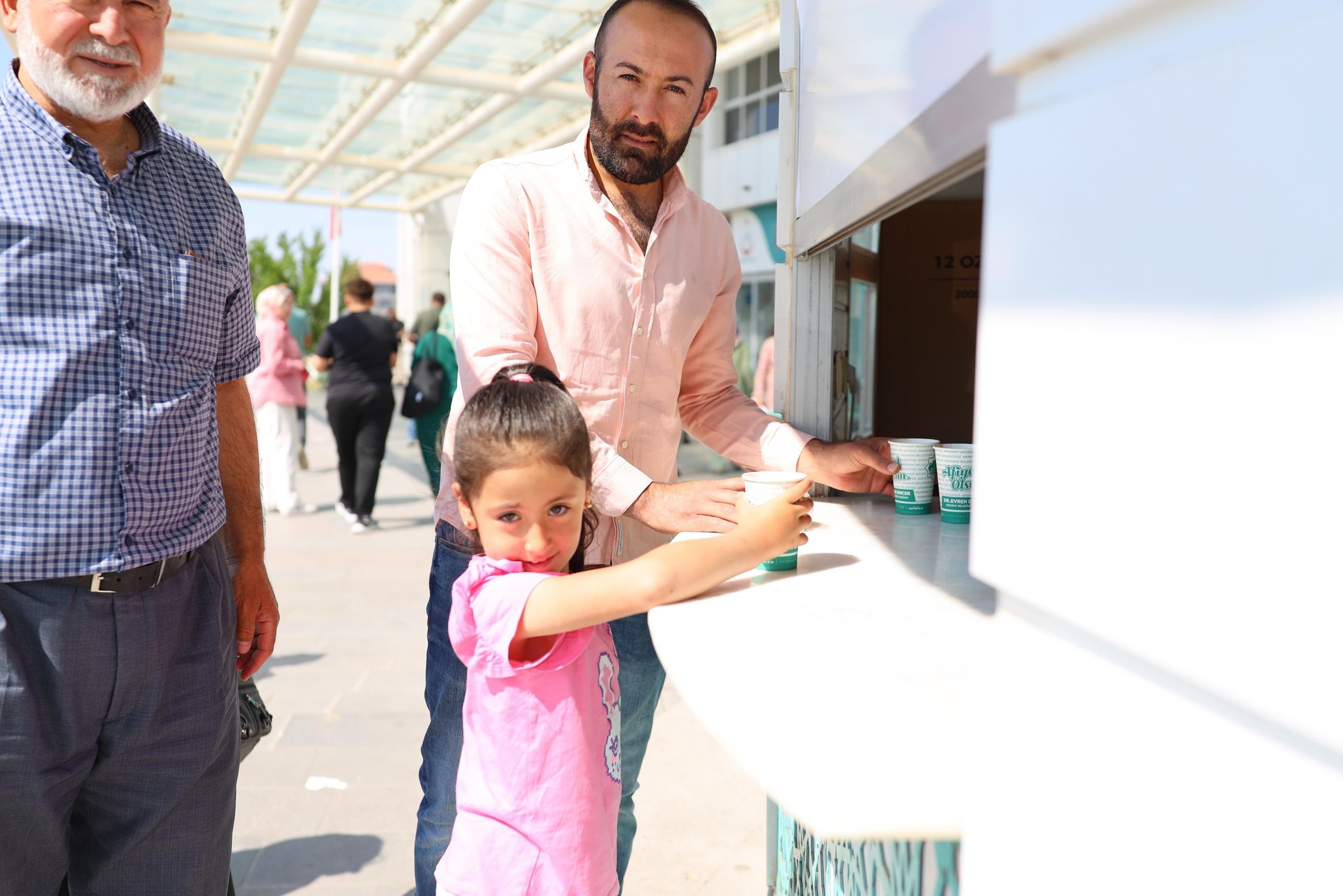 Aksaray Belediyesi sosyal belediyecilik anlayışıyla hizmet vermeye devam ederken hastanede