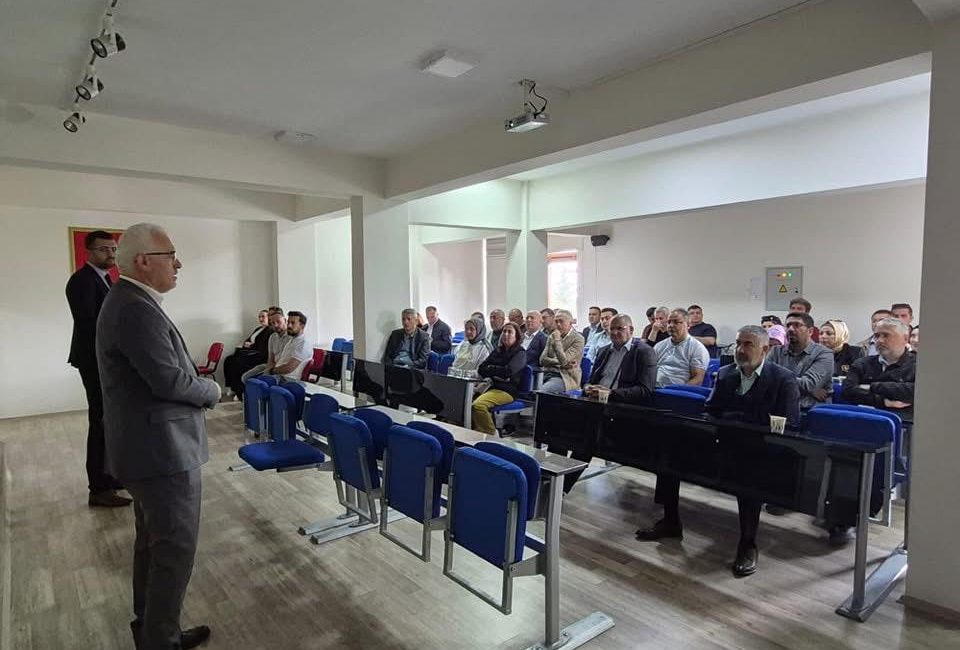 Aksaray İl Milli Eğitim Müdürlüğü, okul yöneticileri ile rehber öğretmen
