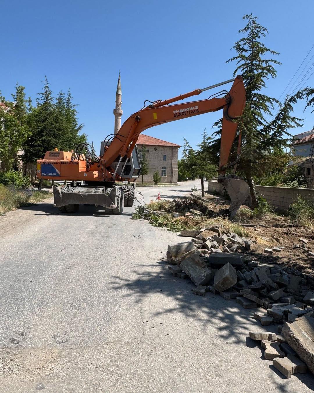 Gülağaç Belediyesi tarafından ilçe genelinde üst yapı çalışmaları aralıksız devam
