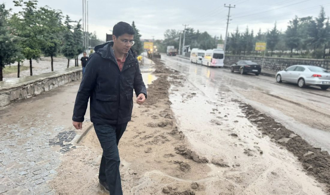 Güzelyurt Kaymakamı Muammer Yetiş, Selime Beldesi’nde etkili olan sağanak yağış