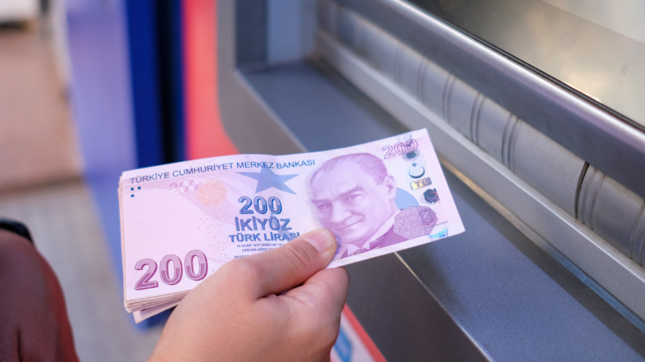 Dünya Bankası verilerine göre, yurt dışına para göndermek isteyen çalışanlar