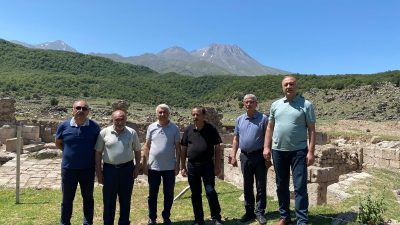 Aksaray İl Genel Meclisi temsilciler, şehir genelindeki çalışmaları kapsamında Eskil’de