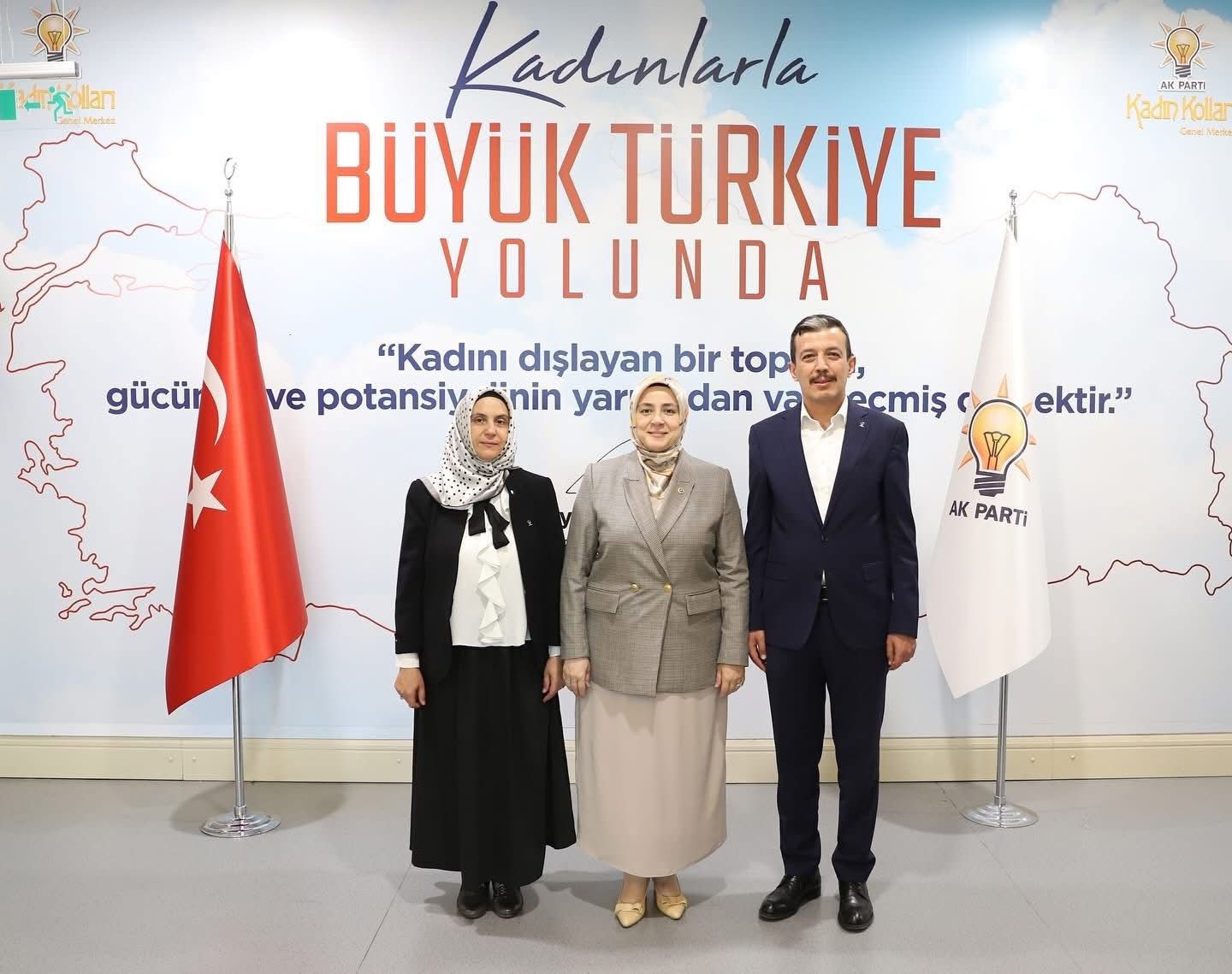 AK Parti Aksaray Kadın Kolları İl Başkanlığına Sultan Billur getirildi.