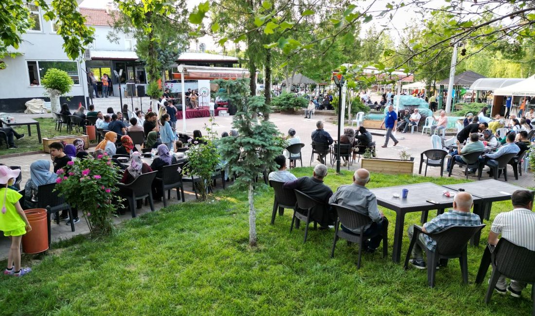 Ağaçören Belediyesi organizasyonunda bayram sonunda vatandaşlara yönelik bir konser etkinliği