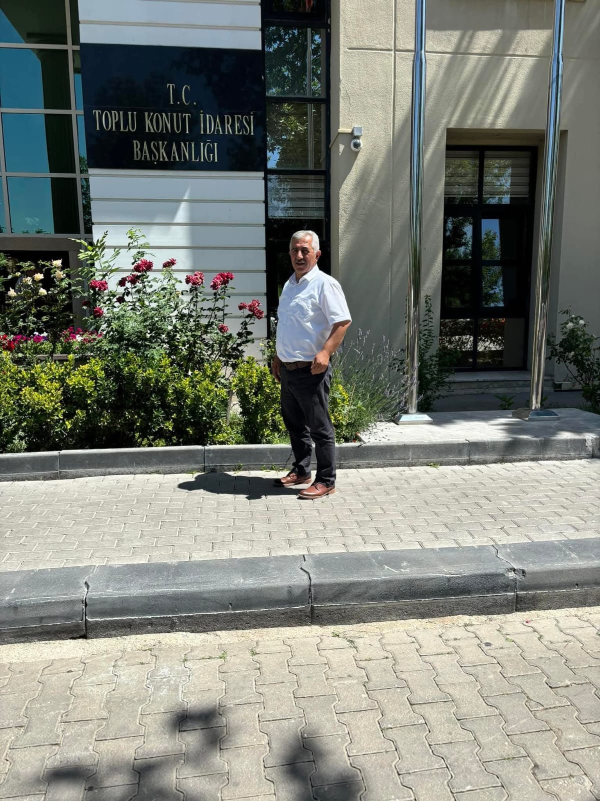Sağlık Belediye Başkanı Abdullah Tosun, TOKİ'ye müracaat ederek yeni yaşam