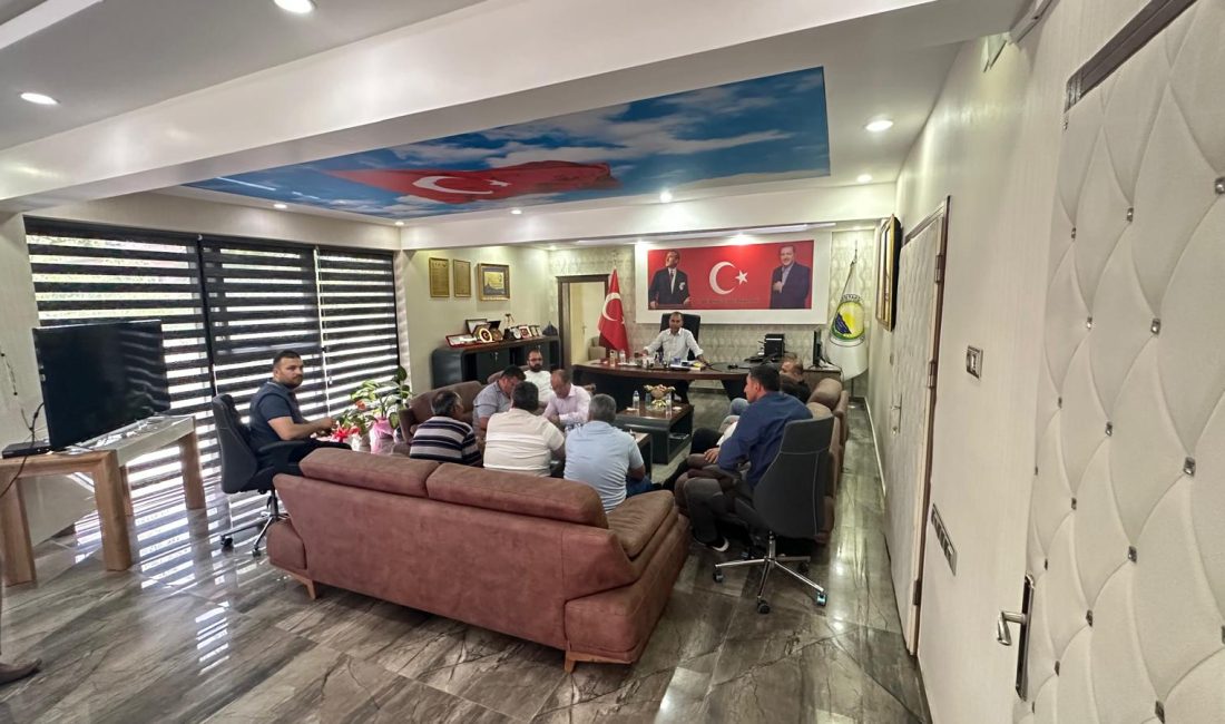 Sarıyahşi Belediye Başkanı Doğan Mutlu, mahalle muhtarlarıyla düzenlenen istişare toplantısında