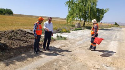 Ankara-Niğde Otoyolu kapsamında bağlantı yollarından olan Sarıyahşi’de yol genişletme çalışmaları