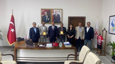 Sultanhanı ilçesinde örnek çalışmalarıyla dikkat çeken isimler, kamu erkânı tarafından