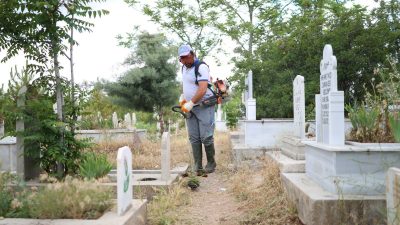Yaklaşan Kurban Bayramı öncesinde Aksaray Belediyesi, tandaşların kabristan ziyaretlerini daha