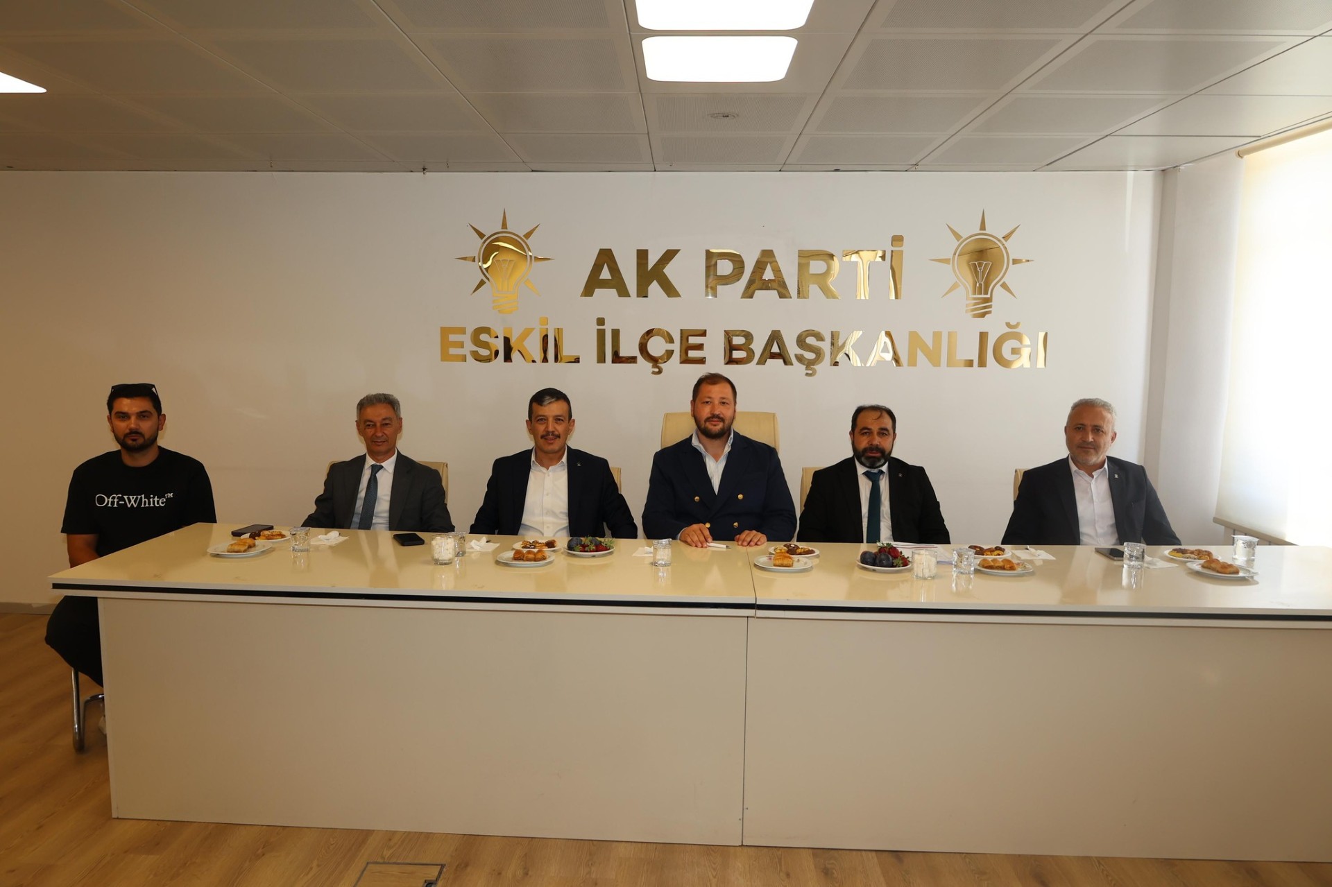 AK Parti İl Koordinatörü Cengizhan Güngör ve AK Parti Aksaray