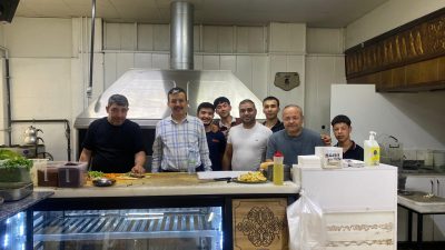 AK Parti Aksaray İl Başkanı Hamza Aktürk, şehir merkezindeki esnaf