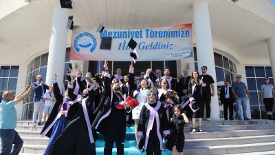 Aksaray Üniversitesi (ASÜ) Güzelyurt Meslek Yüksekokulu’nda  2024-2025 Eğitim-Öğretim Yılı mezunları