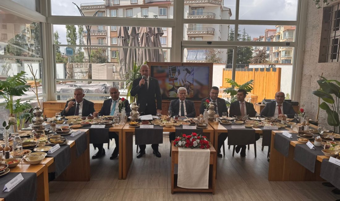 Türkiye’nin veterinerleri Aksaray’da sokak köpeklerini konuştu! Türkiye Veteriner Hekimler Odası Yönetim Kurulu toplantısı Aksaray’da yapıldı. Türkiye