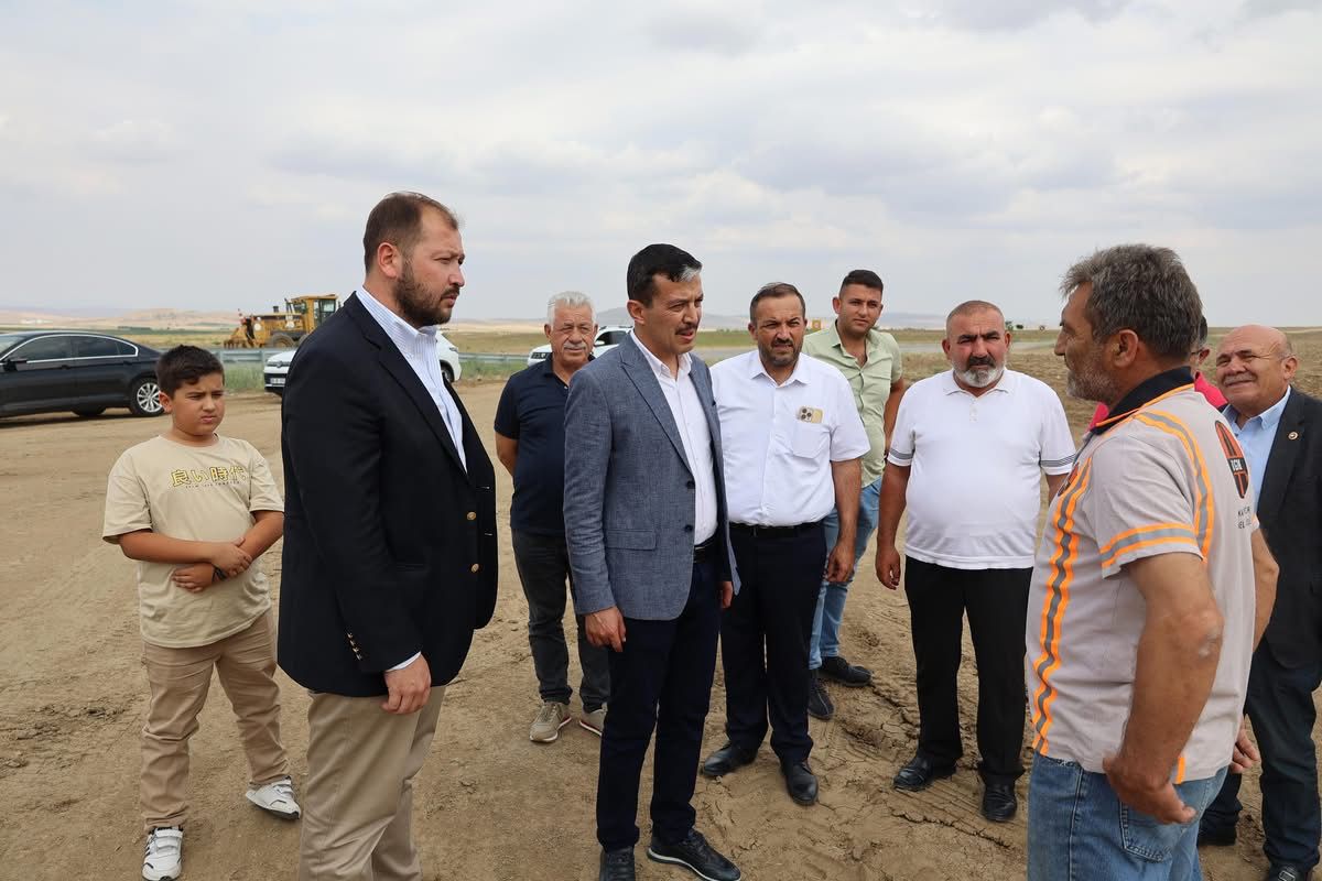 Sarıyahşi–Evren yolundaki genişletme çalışmalarını Ak Parti Aksaray heyeti yerinde inceledi.