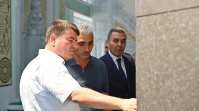 Belediye Başkanı Dr. Evren Dinçer, Hasta Yakını Konuk Evi yakınında