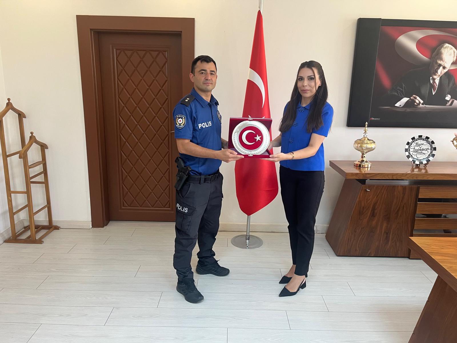 Sarıyahşi Kaymakamlığı’nda görev süresi sona eren Kaymakam Miyase Demirkoparan’a veda