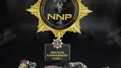Niğde'de İl Emniyet Müdürlüğü ekipleri tarafından düzenlenen uyuşturucu operasyonunda gözaltına