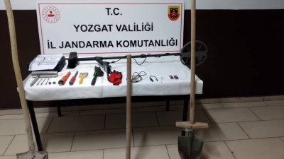 Yozgat'tın Boğazlıyan ilçesinde İl Jandarma Komutanlığı ekipleri tarafından izinsiz kazı