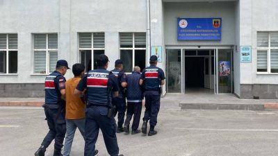 Kayseri'de İl Jandarma Komutanlığı ekipleri tarafından terör örgütü DEAŞ'a yönelik