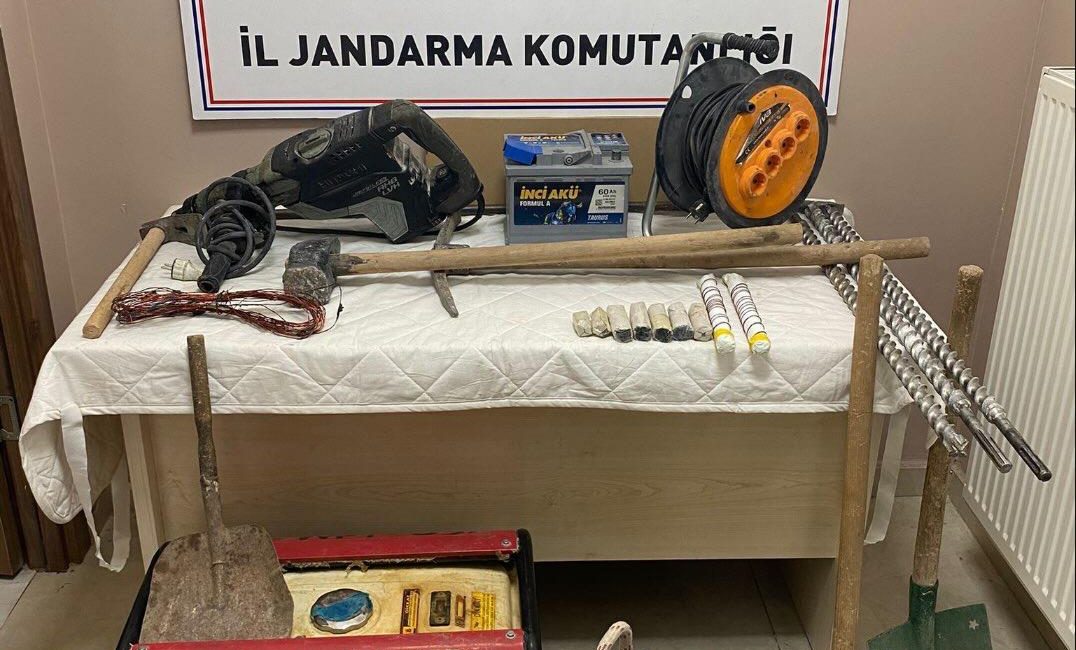 Kayseri'nin Pınarbaşı ilçesinde, Jandarma komutanlığı ekipleri tarafından düzenlenen operasyonda kaçak