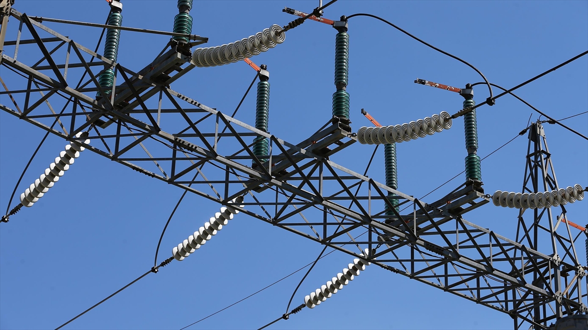 Türkiye'ni günlük elektrik tüketimi belli oldu. Dün 1 milyon 211