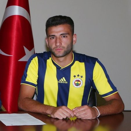 Yeni sezon hazırlıklarını Aksaray’da kendi tesislerinde sürdüren 68 Aksarayspor, transfer