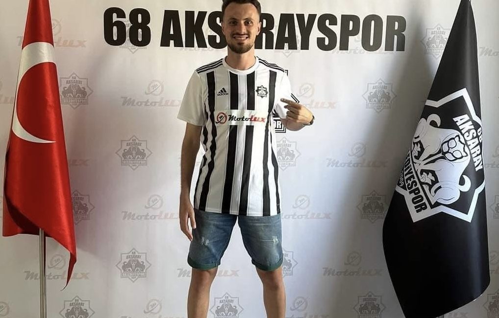 Aksarayspor’un başarılı stoperi 1. Lig yolcusu oldu