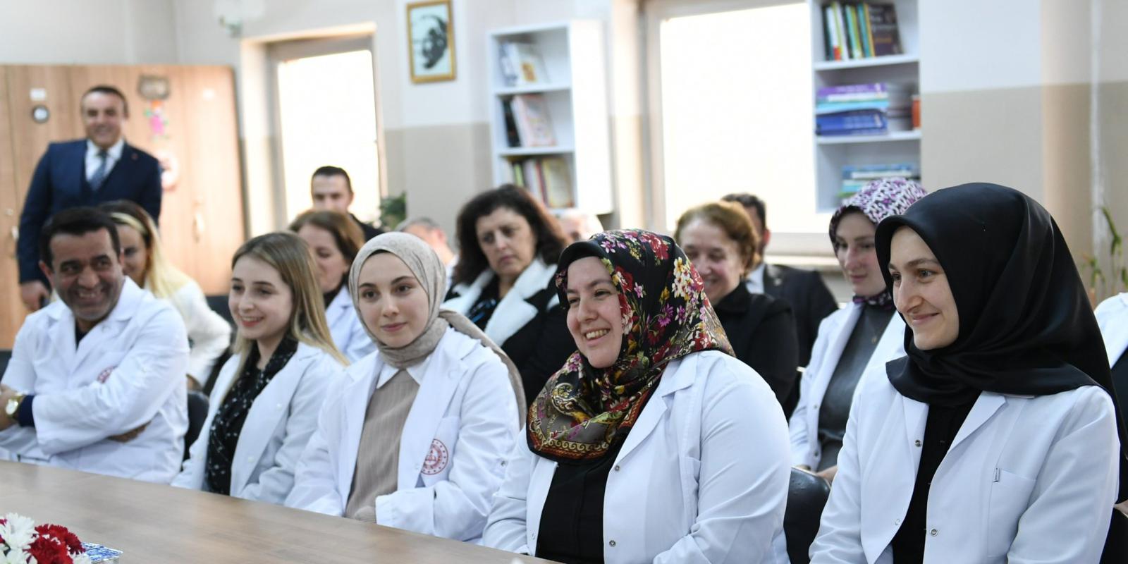 Aile birliği ve sağlık gibi nedenlerle tayin isteyen öğretmenler için