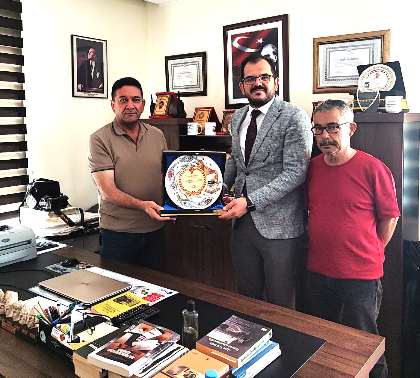 Aksaray İl Ticaret Müdürü Ünal Aksoy; Gazeteciler Cemiyet Başkanı Celil