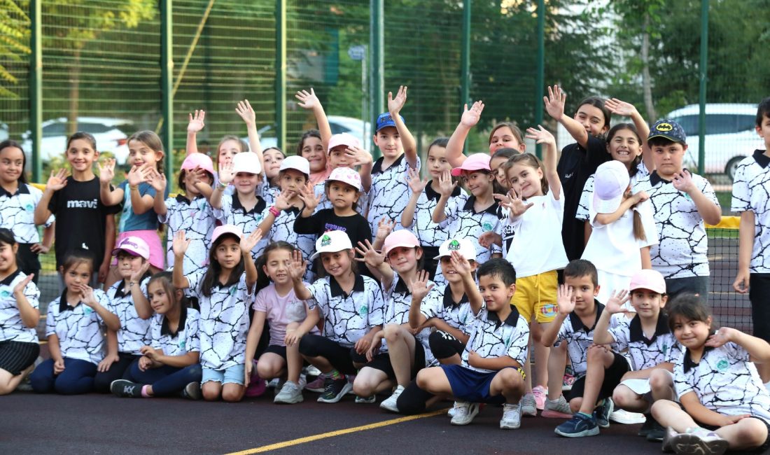 Aksaray Belediyesi’nin her yıl büyük ilgi gören Yaz Spor Okulları’nda,