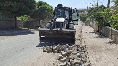 Ağaçören Belediyesi, ilçeye bağlı Çelikgöl Mahallesi’nde uzun süredir beklenen yol