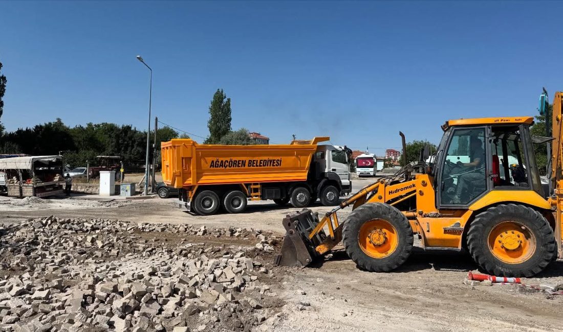 Ağaçören Belediyesi, ilçenin çarşı merkezinde başlattığı kapsamlı düzenleme ve yenileme