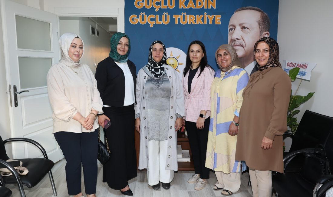 AK Parti Aksaray İl Kadın Kolları Başkanı Sultan Billur, İlçe