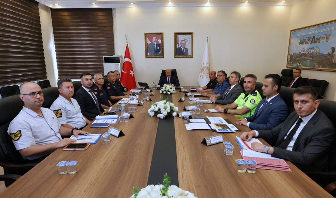 Aksaray Valisi Mehmet Al Kumbuzoğlu başkanlığında, Genişletilmiş İl Asayiş ve