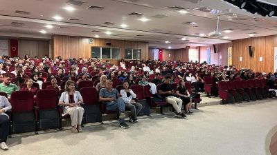 Aksaray Üniversitesi Tıp Fakültesi, intörn hekimlerin mesleki gelişimlerine katkıda bulunmak