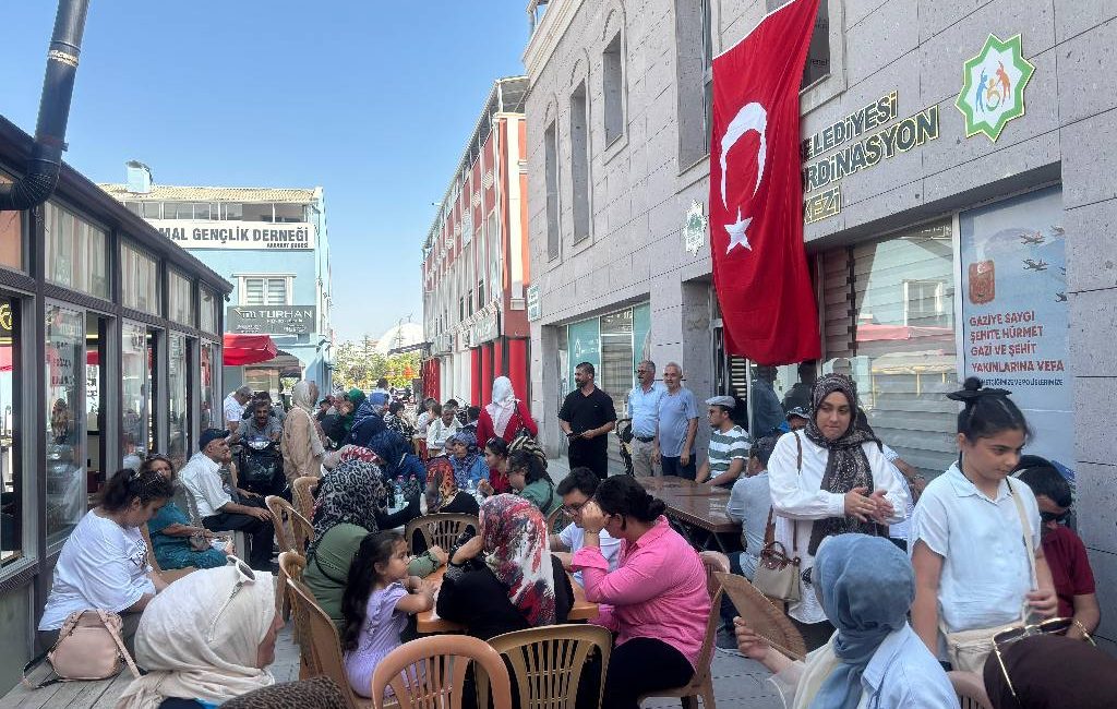Aksaray Görme Engelliler Spor Kulübü tarafından düzenlenen geleneksel Aşure Günü