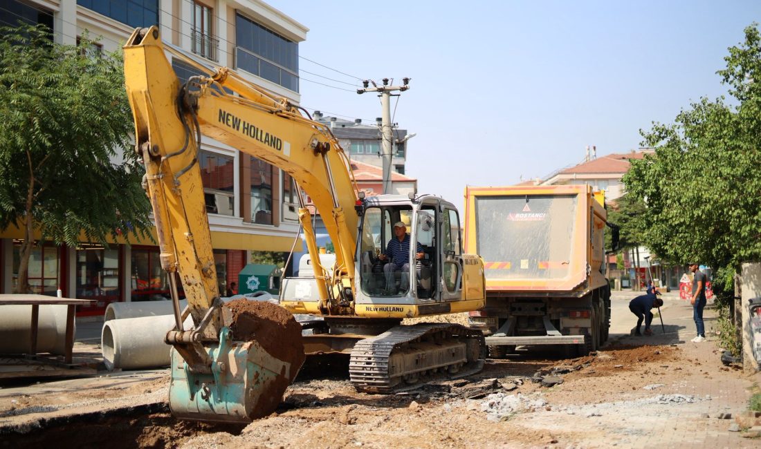 Aksaray Belediyesi Su ve Kanalizasyon Müdürlüğü ekipleri, altyapıyı güçlendirmeye yönelik