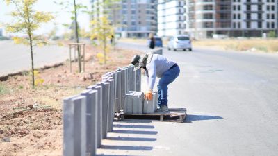 Aksaray Belediyesi, şehrin gelişen mahallelerinden Tacin’de altyapı ve çevre düzenlemelerine