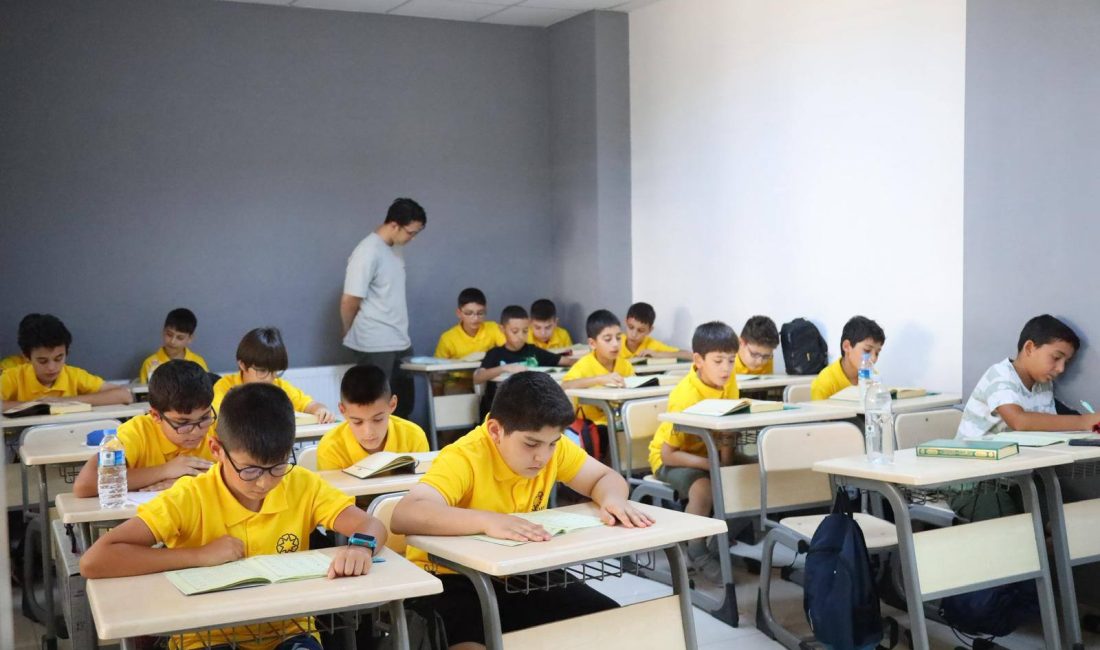 Aksaray Belediyesi tarafından kurulan Bilgihaneler, yaz döneminde de faaliyetlerine ara