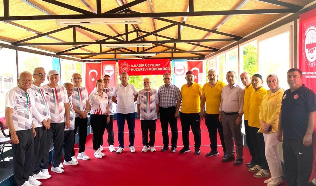 Aksaray A. Kadir Üçyıldız Huzurevi sakinleri, Niğde Bor Ahmet Kuddusi